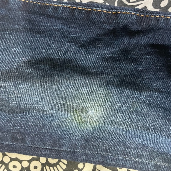 Lucky Jeans - Picture 2 of 3